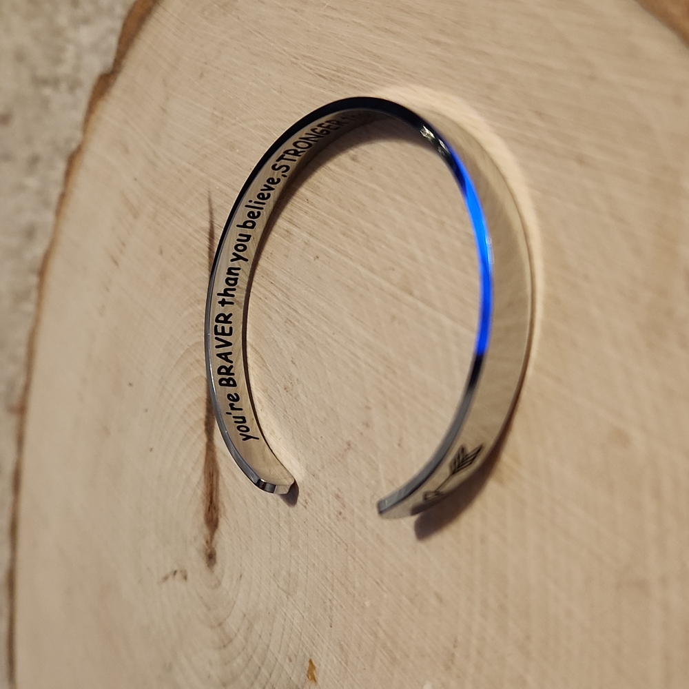 Silver Color Metal Cuff Bracelet Braver Smarter Strong Saying Inside